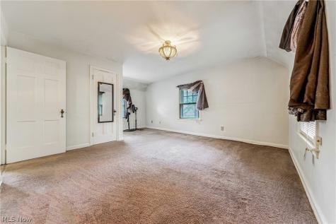 2038 Staunton Road Cleveland Heights OH 44118