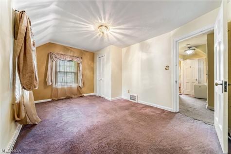 2038 Staunton Road Cleveland Heights OH 44118