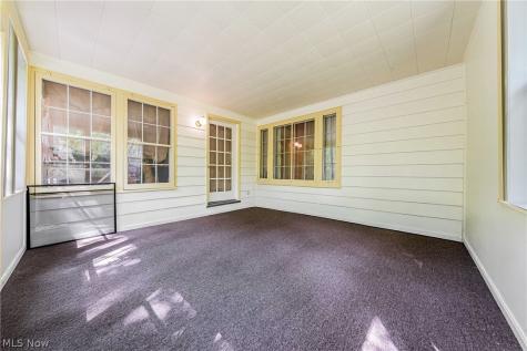 2038 Staunton Road Cleveland Heights OH 44118