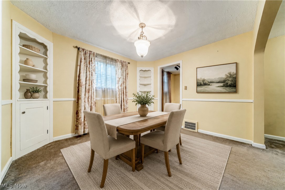 2038 Staunton Road Cleveland Heights OH 44118