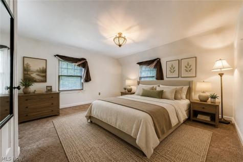 2038 Staunton Road Cleveland Heights OH 44118