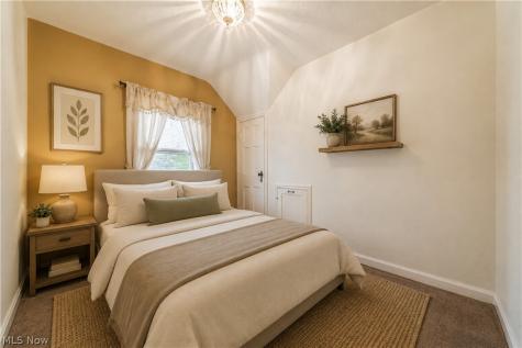 2038 Staunton Road Cleveland Heights OH 44118