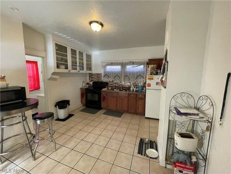 3140 W 33rd Street Cleveland OH 44109