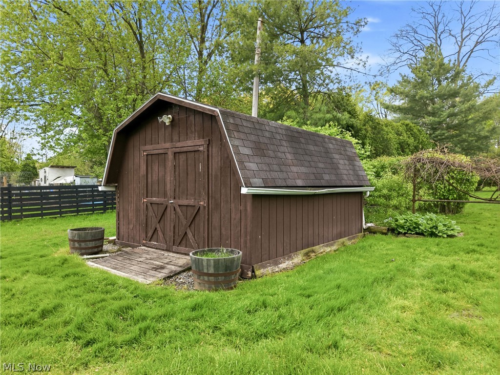 4122 Devon Drive SE Warren OH 44484