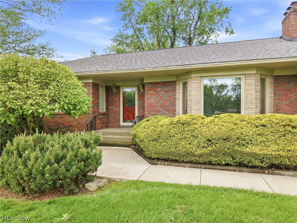 4122 Devon Drive SE Warren OH 44484