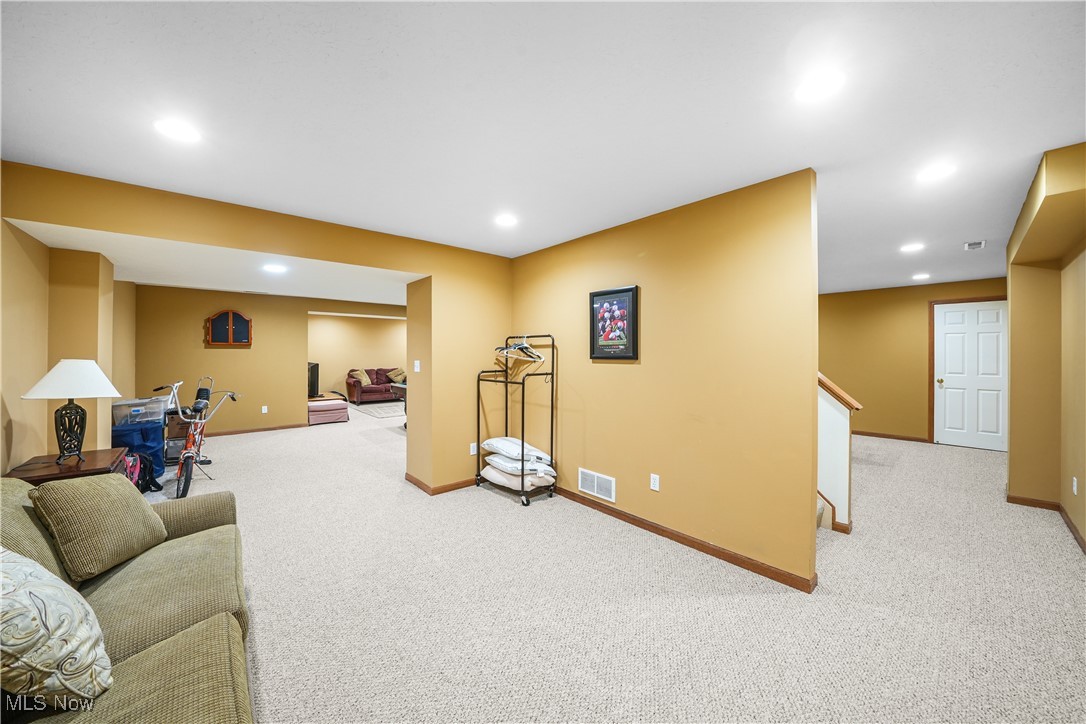 350 Aspen Court Aurora OH 44202