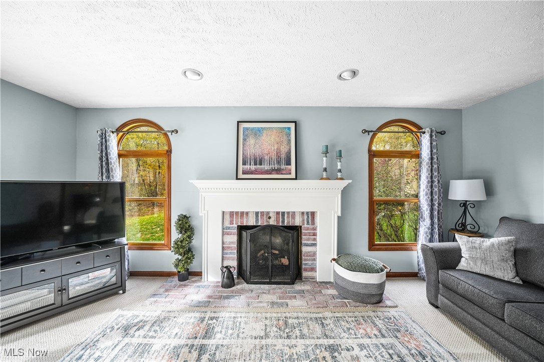 350 Aspen Court Aurora OH 44202