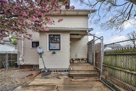 1815 Walden Avenue NW Canton OH 44709