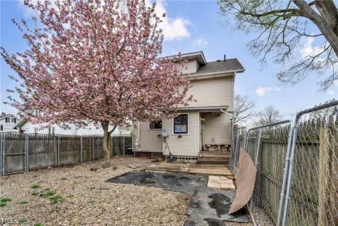 1815 Walden Avenue NW Canton OH 44709