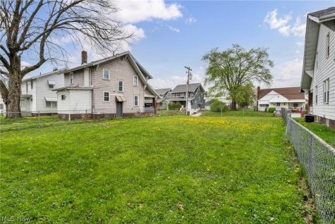 1815 Walden Avenue NW Canton OH 44709