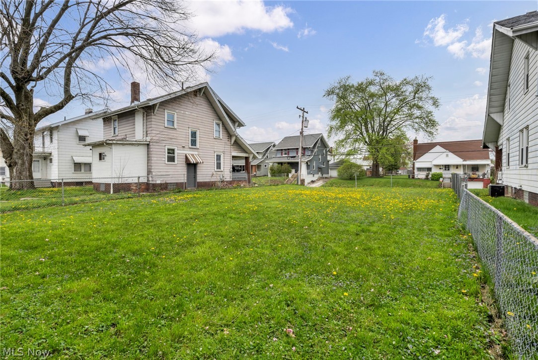 1815 Walden Avenue NW Canton OH 44709