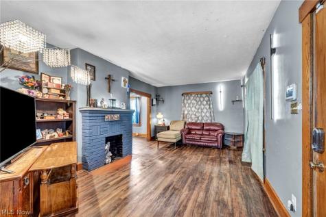 1815 Walden Avenue NW Canton OH 44709