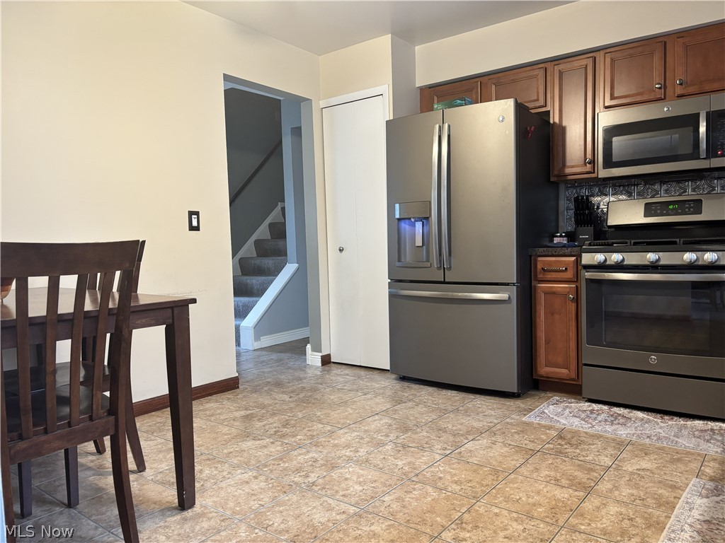 236 Northfield Drive Elyria OH 44035