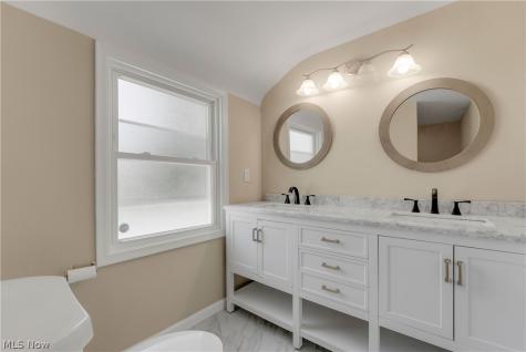2245 Sunset Drive Wickliffe OH 44092