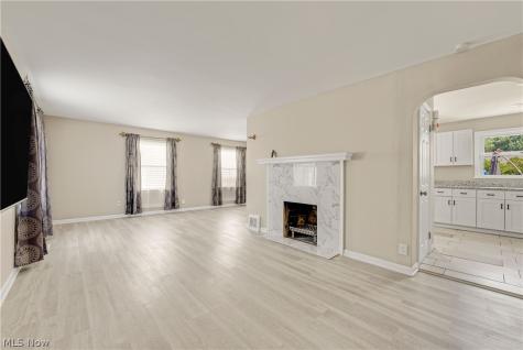 2245 Sunset Drive Wickliffe OH 44092