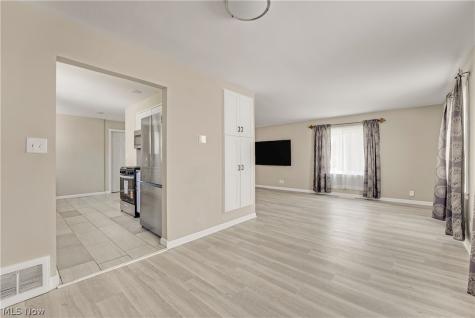 2245 Sunset Drive Wickliffe OH 44092
