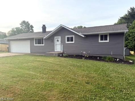 10457 Persimmon Street NW Canal Fulton OH 44614