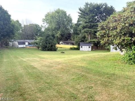 10457 Persimmon Street NW Canal Fulton OH 44614