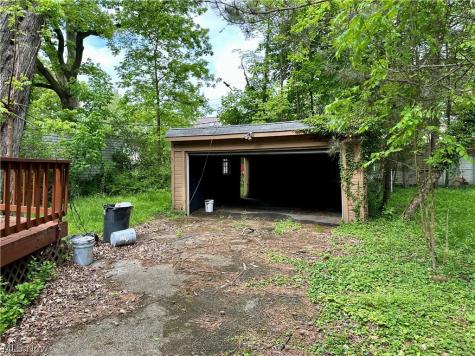 1169 Erieview Road Cleveland Heights OH 44121