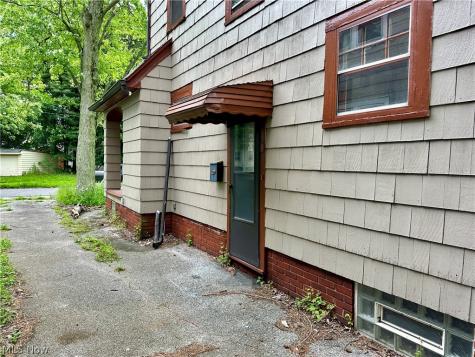 1169 Erieview Road Cleveland Heights OH 44121