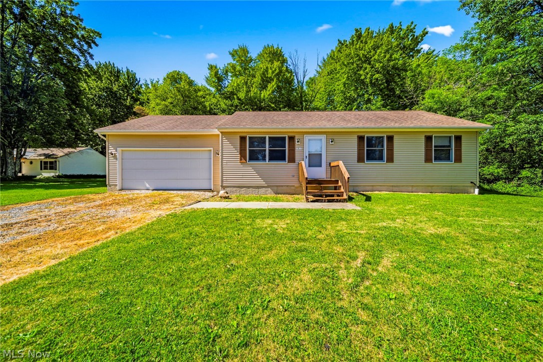 1682 Sugar Creek Rock Creek OH 44084