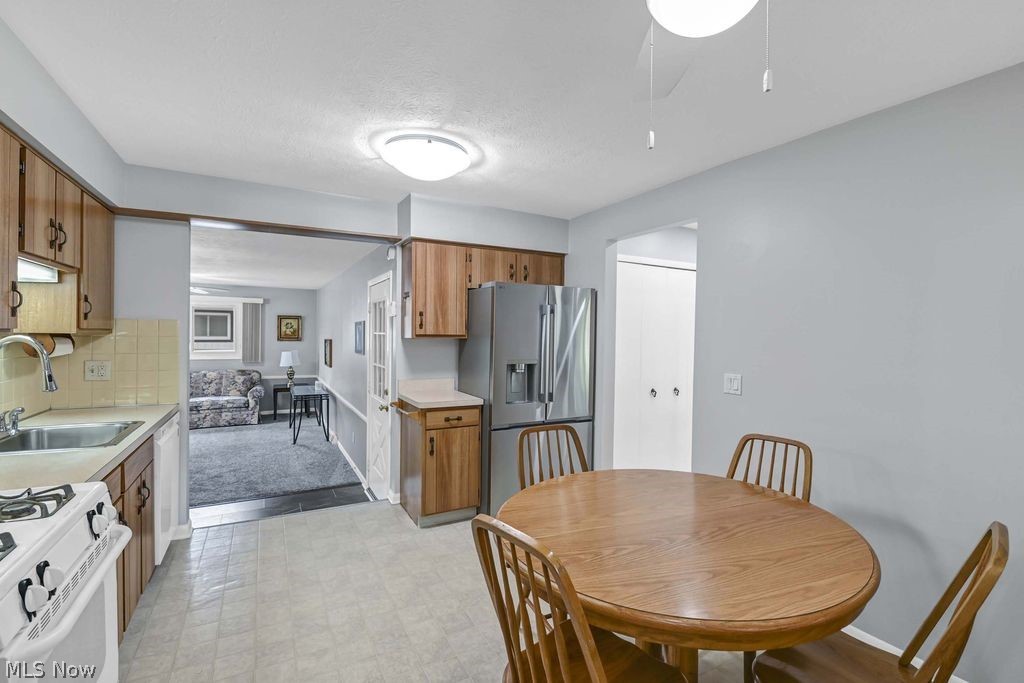 8088 Wesley Drive Strongsville OH 44136
