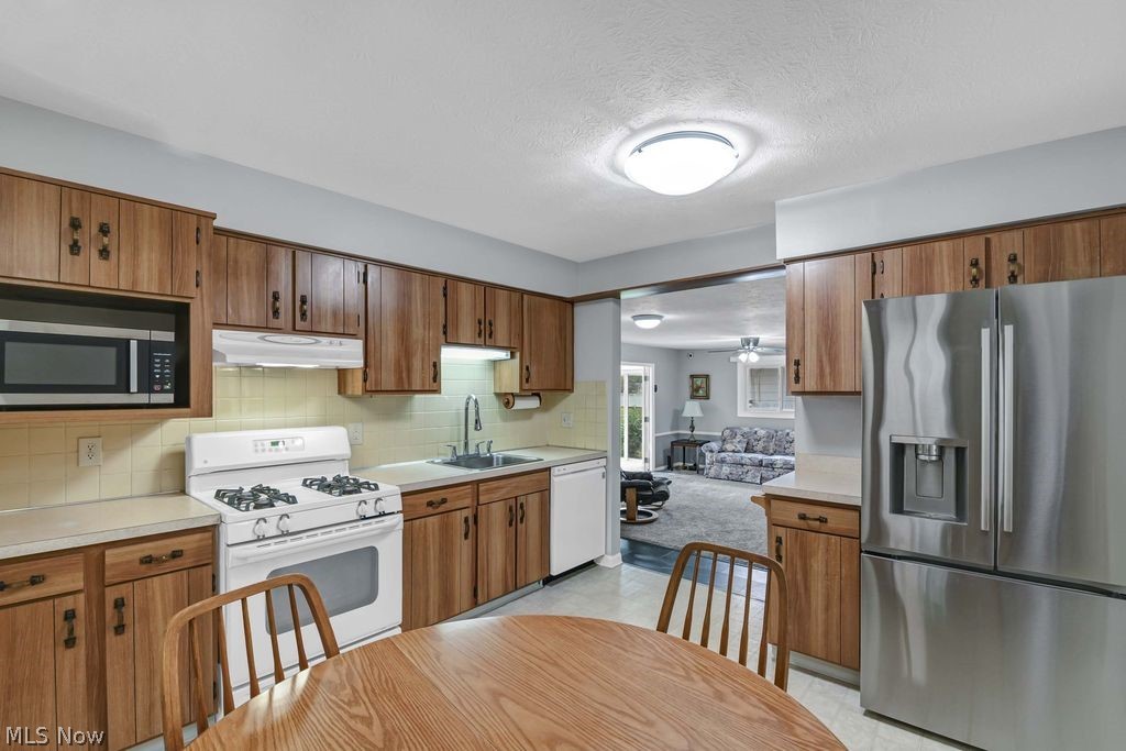 8088 Wesley Drive Strongsville OH 44136