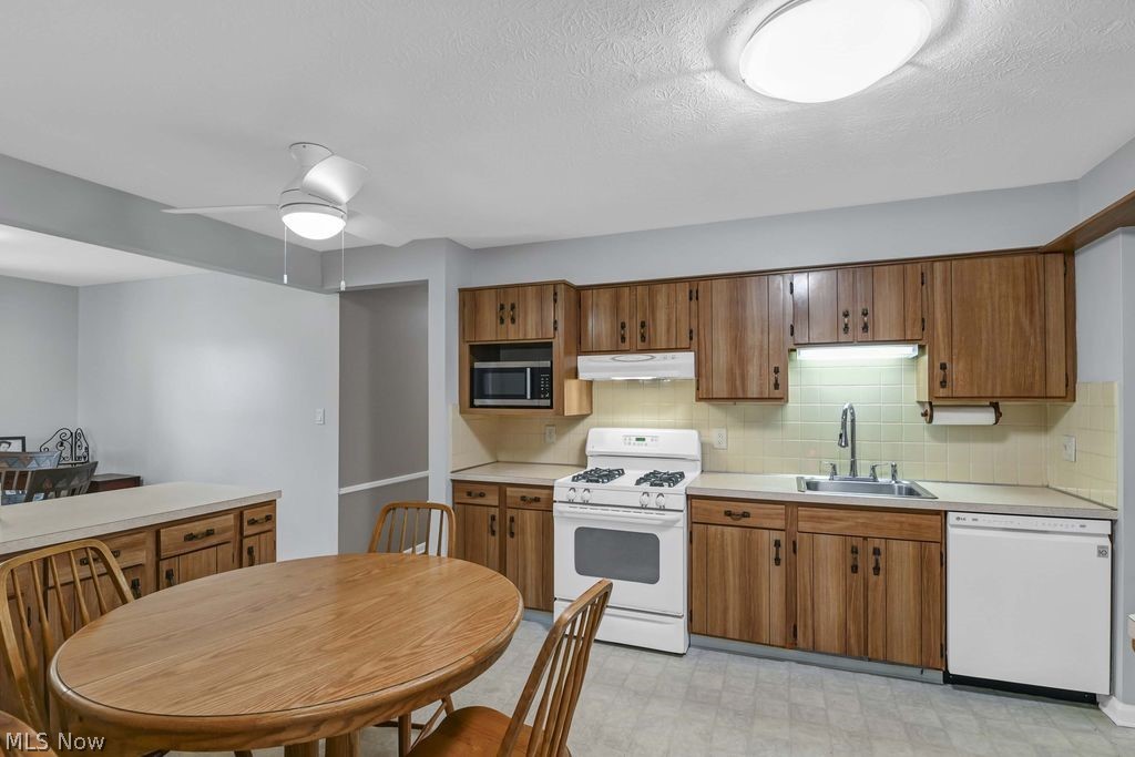 8088 Wesley Drive Strongsville OH 44136