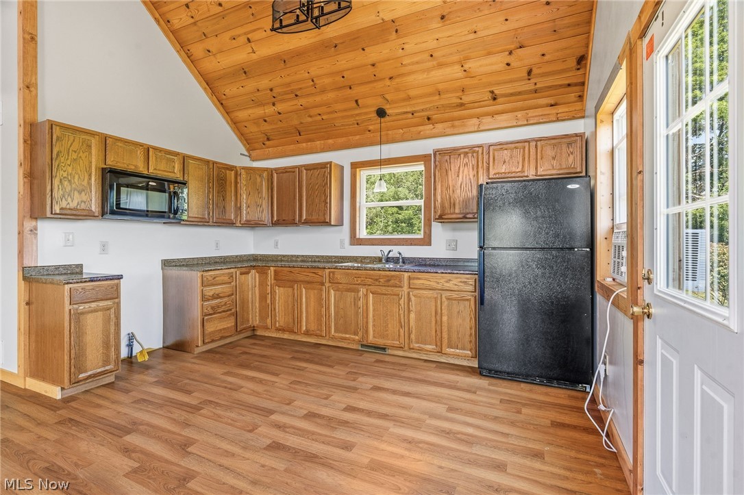 7171 Edison Street NE Hartville OH 44632