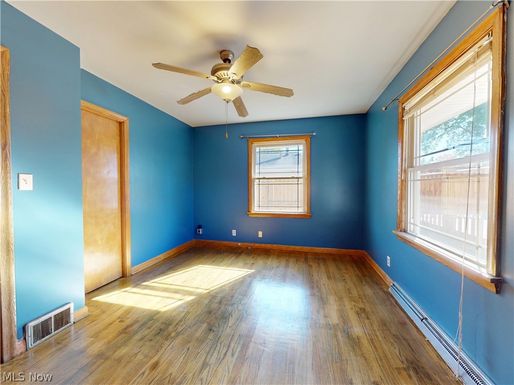 66 Thorlone Avenue Akron OH 44312