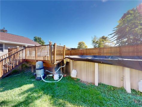 66 Thorlone Avenue Akron OH 44312