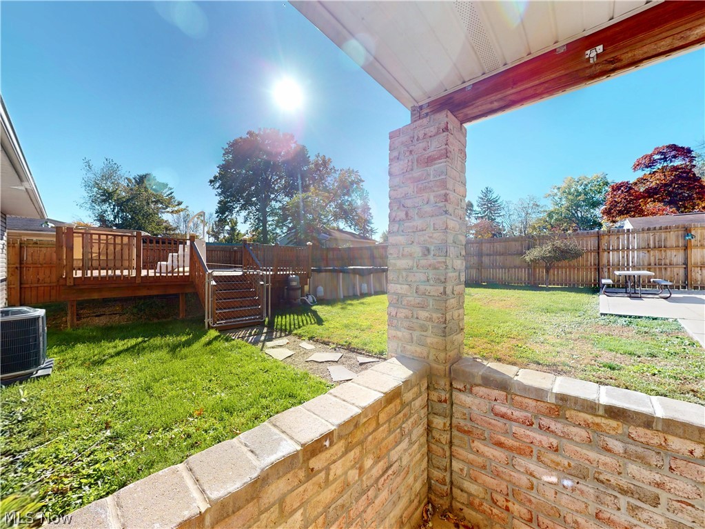 66 Thorlone Avenue Akron OH 44312