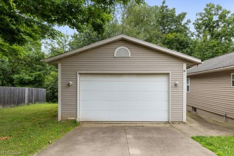 3315 Linda Street Akron OH 44319