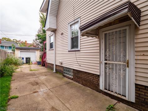 3659 W 129th Street Cleveland OH 44111