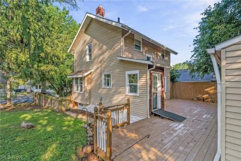619 Garry Road Akron OH 44305