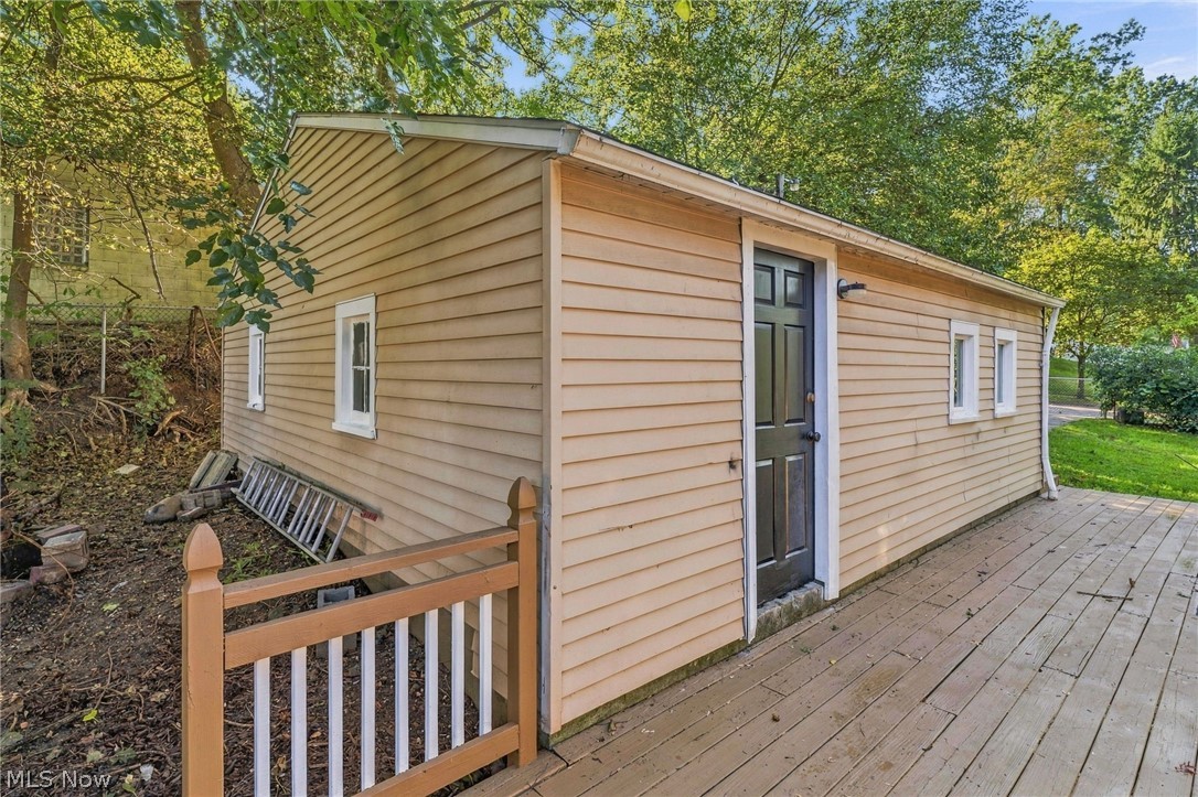 619 Garry Road Akron OH 44305