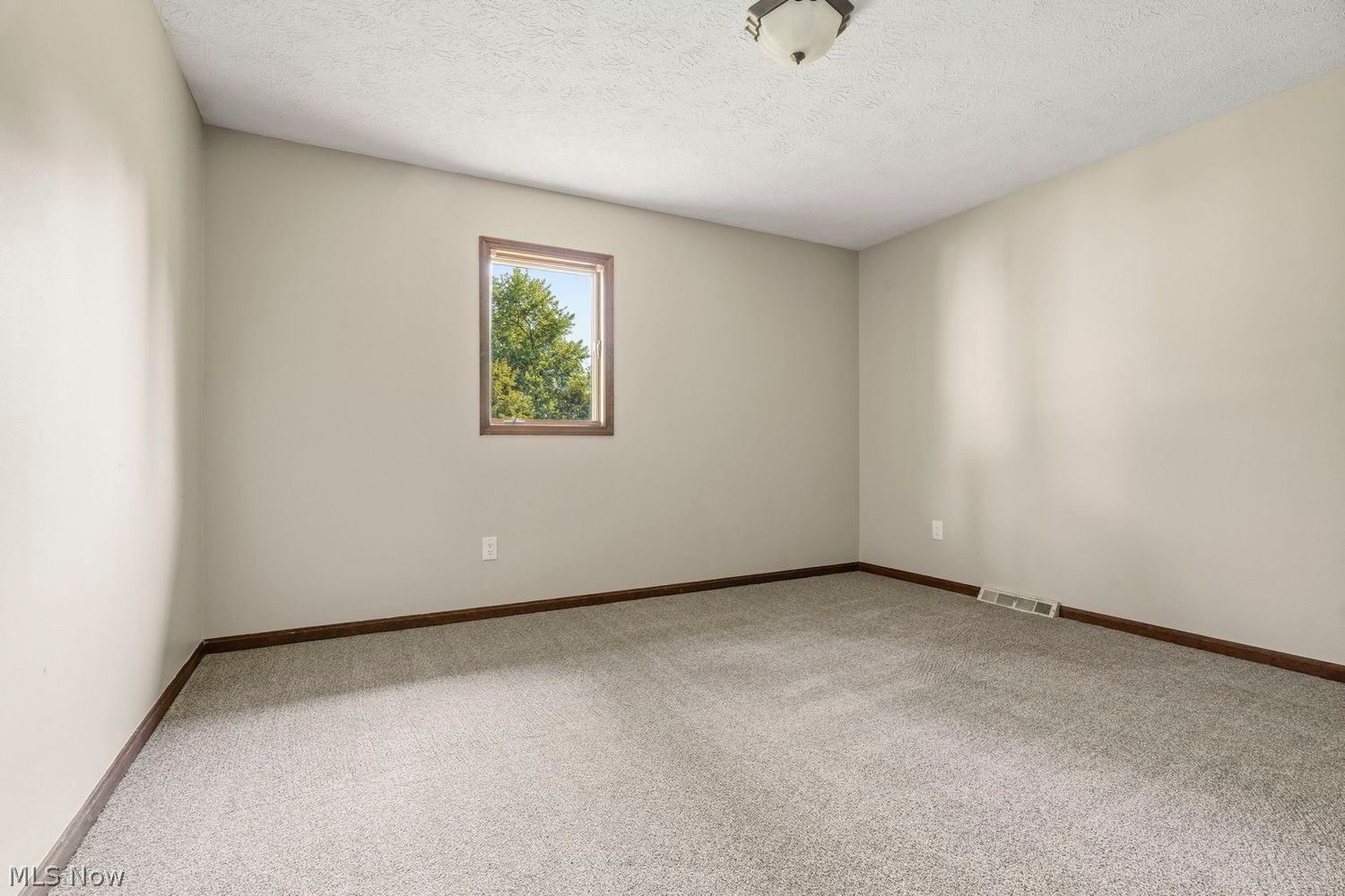 5460 Echodell Avenue NW North Canton OH 44720