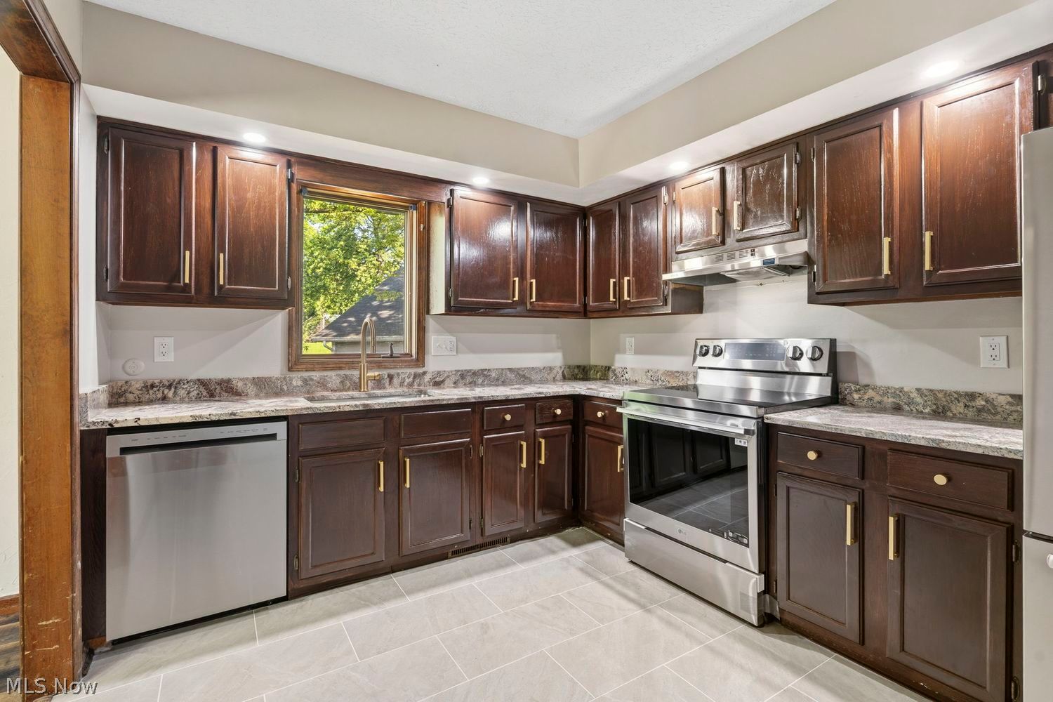5460 Echodell Avenue NW North Canton OH 44720