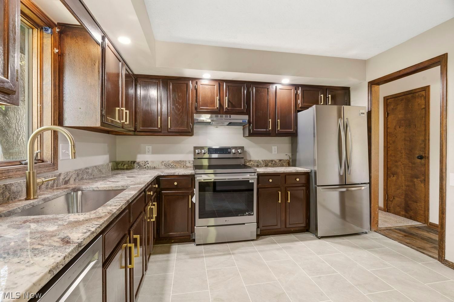 5460 Echodell Avenue NW North Canton OH 44720