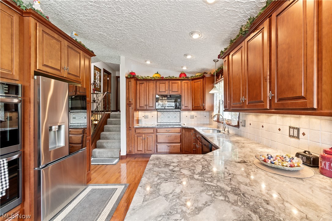 960 Karla Drive Green OH 44216