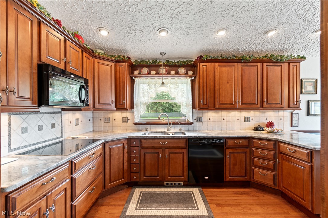 960 Karla Drive Green OH 44216