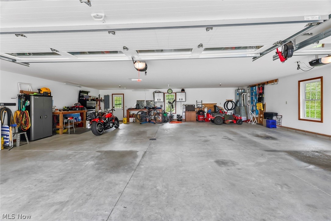 2343 Pleasant Hill Road NW New Philadelphia OH 44663