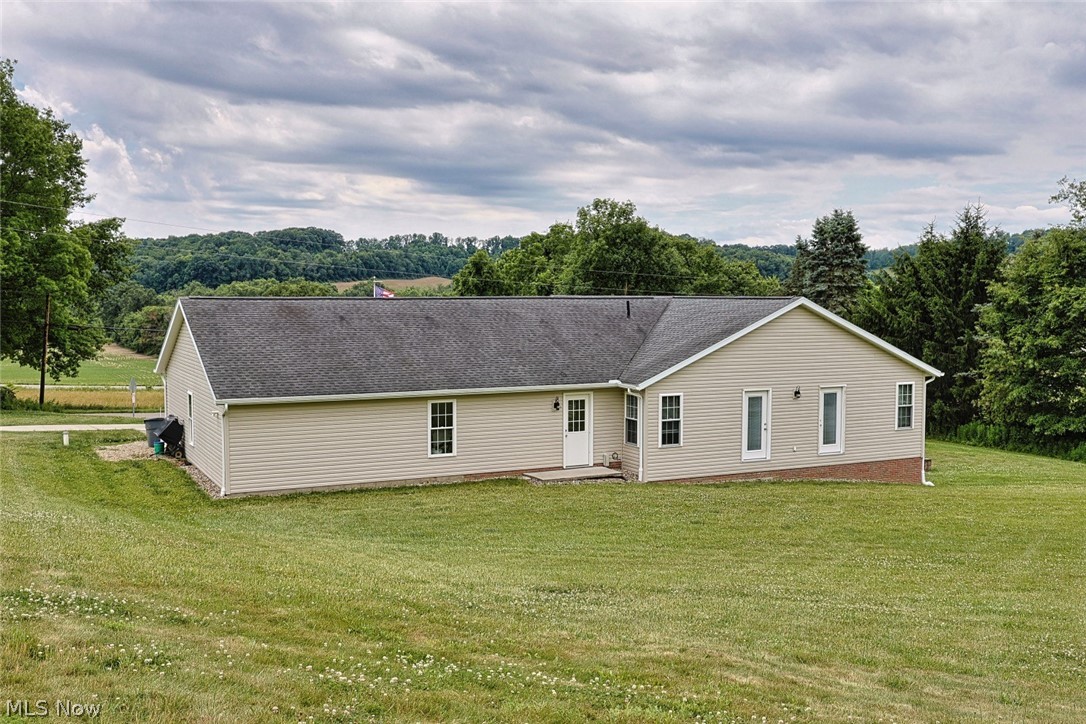 2343 Pleasant Hill Road NW New Philadelphia OH 44663