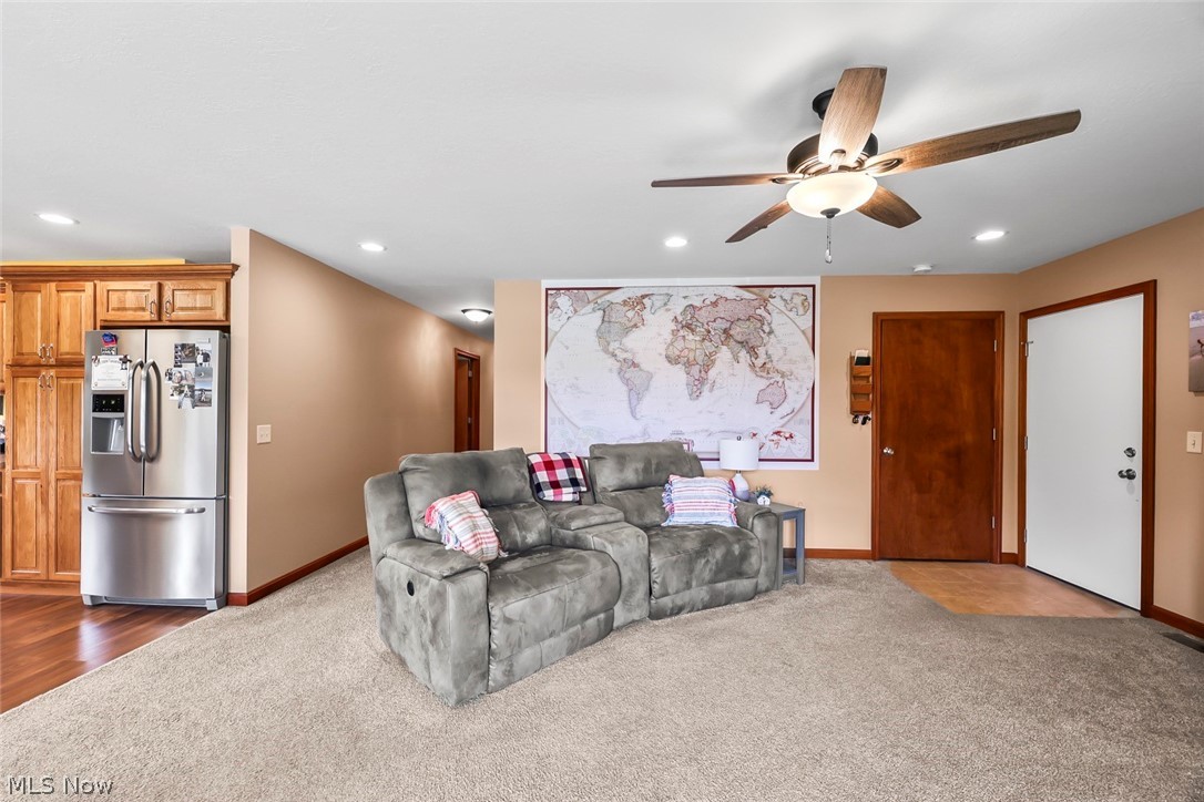 2343 Pleasant Hill Road NW New Philadelphia OH 44663