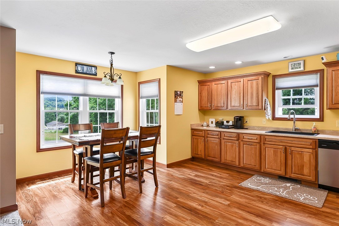 2343 Pleasant Hill Road NW New Philadelphia OH 44663