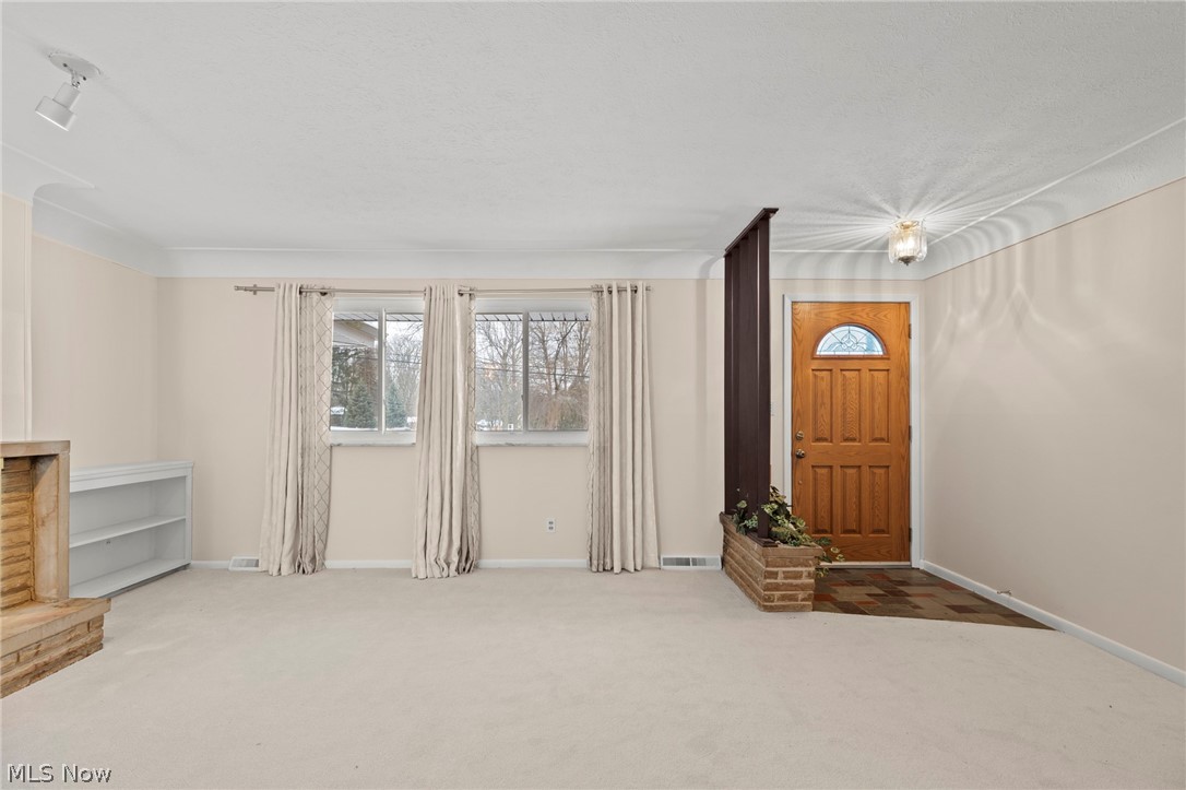 5229 Evergreen Drive North Olmsted OH 44070