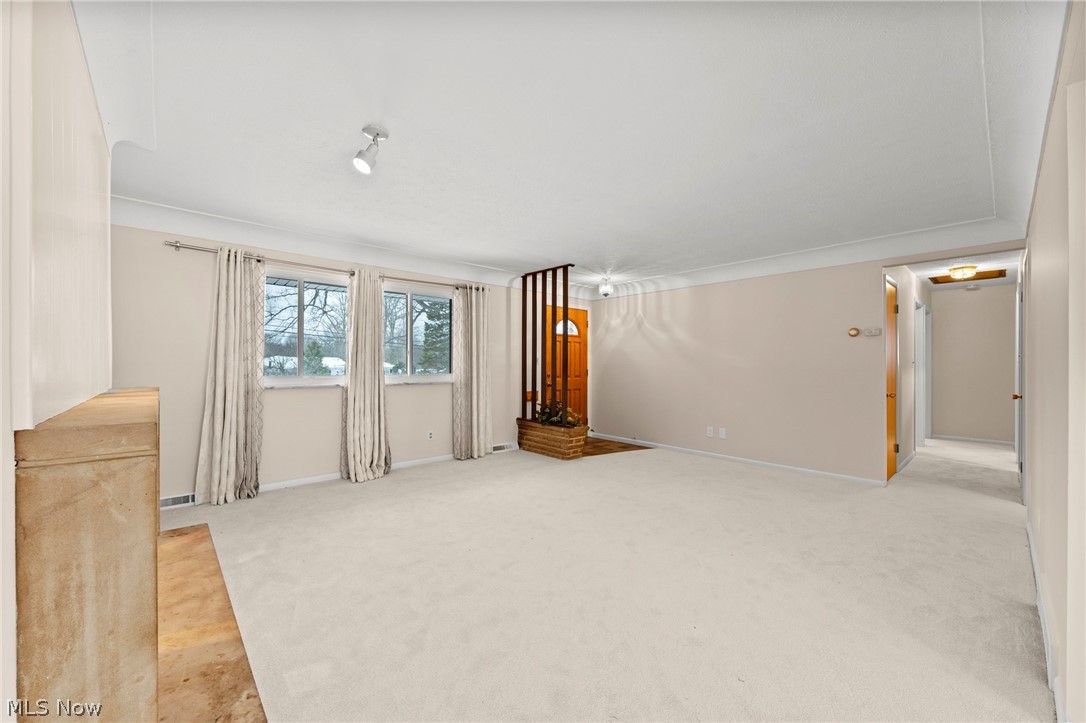 5229 Evergreen Drive North Olmsted OH 44070
