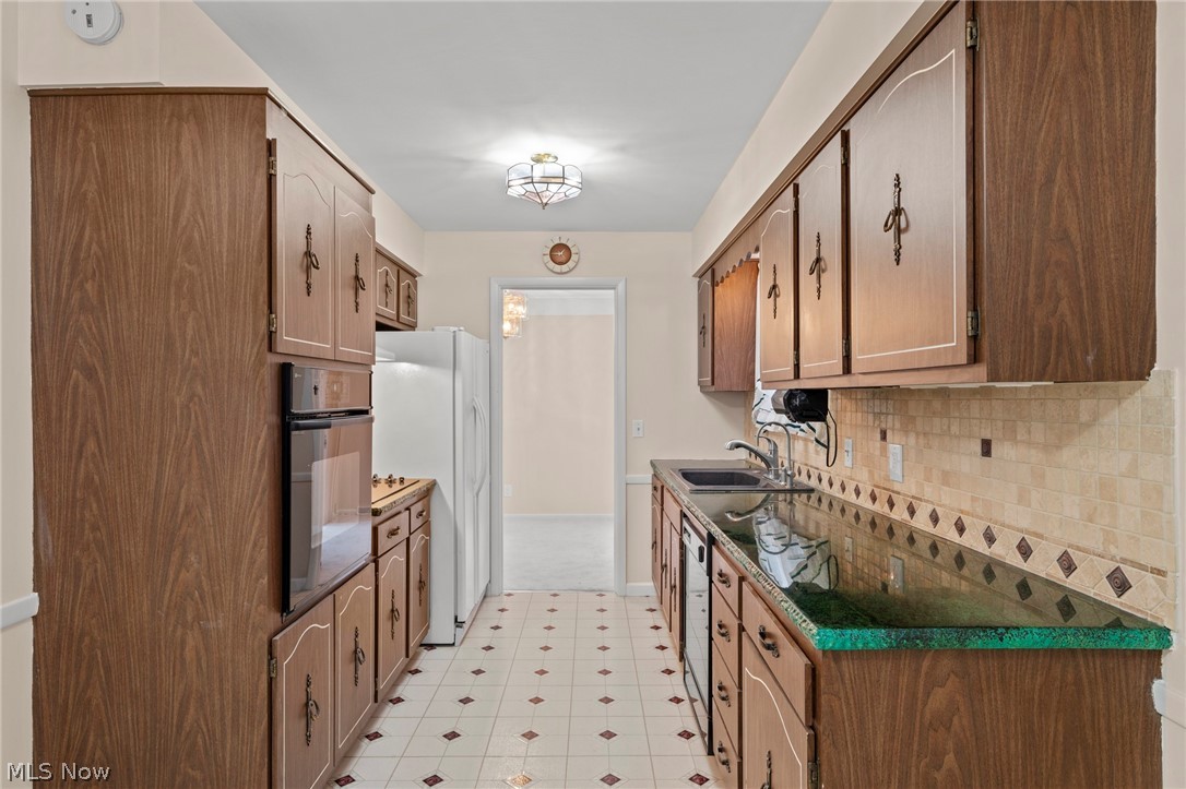 5229 Evergreen Drive North Olmsted OH 44070