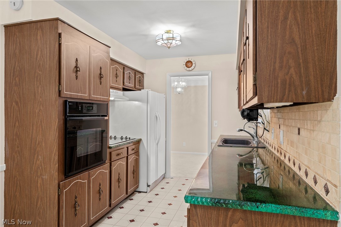 5229 Evergreen Drive North Olmsted OH 44070