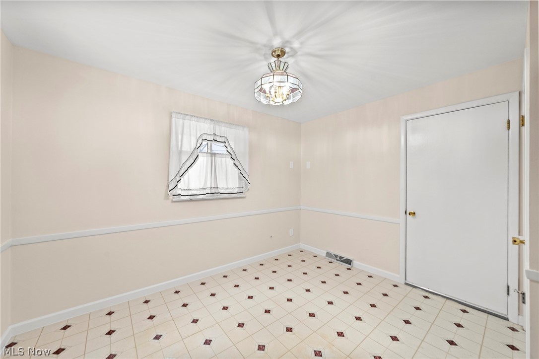 5229 Evergreen Drive North Olmsted OH 44070